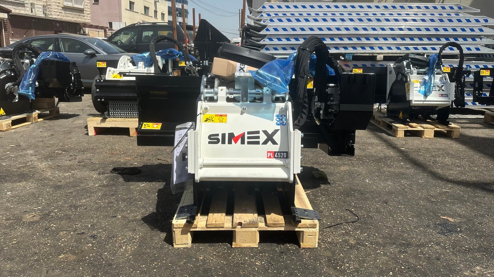 מקרצפות SIMEX במלאי מרכז המחפרון